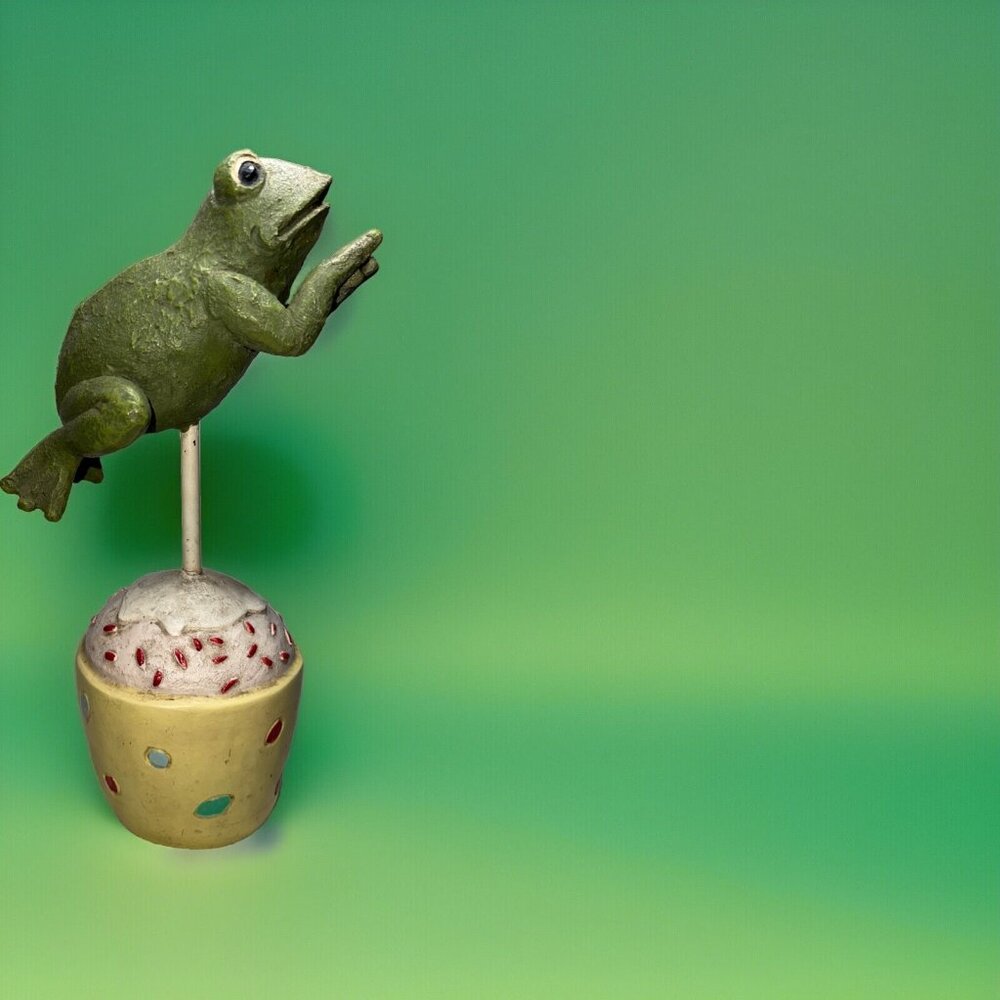 Large 14” Whimsical Garden Frog Cupcake Polkadot Childs Statue Cottagecore - Picture 1 of 6